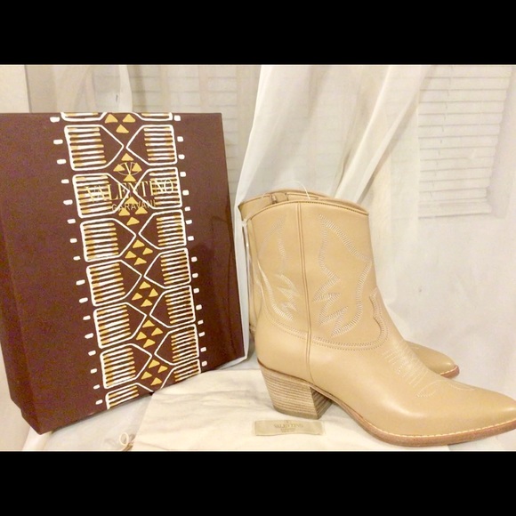 Valentino Woman Leather Ankle Boots Beige ... - Picture 3 of 8